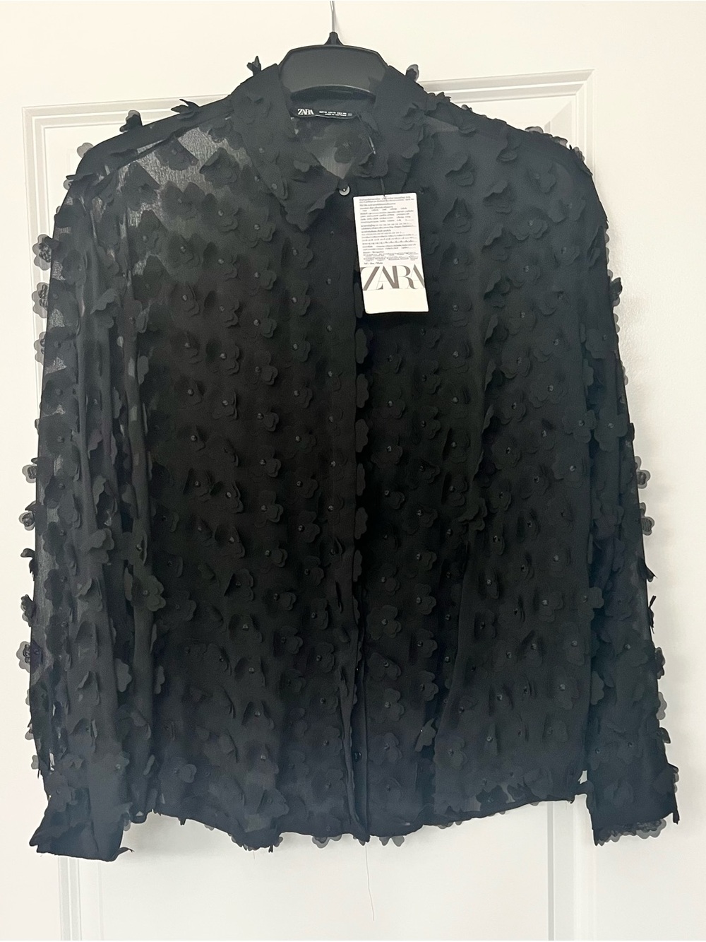 NWT Zara RARE & Retired HTF Black Floral Appliqué Button-Front Shirt Stunning! - Picture 9 of 11
